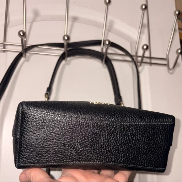 Coach Laurel Crossbody & Shoulder Collection | Medium, Mini & Double Zip Wallet - Picture 9 of 16